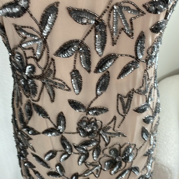 Adrianna Papell
Floral-Beaded Gown - Picture 13 of 15